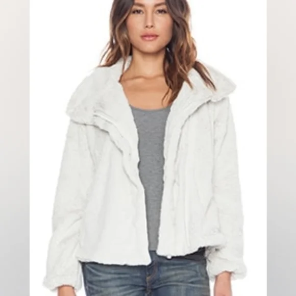 Patagonia Pelage Jacket Womens Medium Raw Linen Cream M 28215 High Pile Fleece - Picture 1 of 10